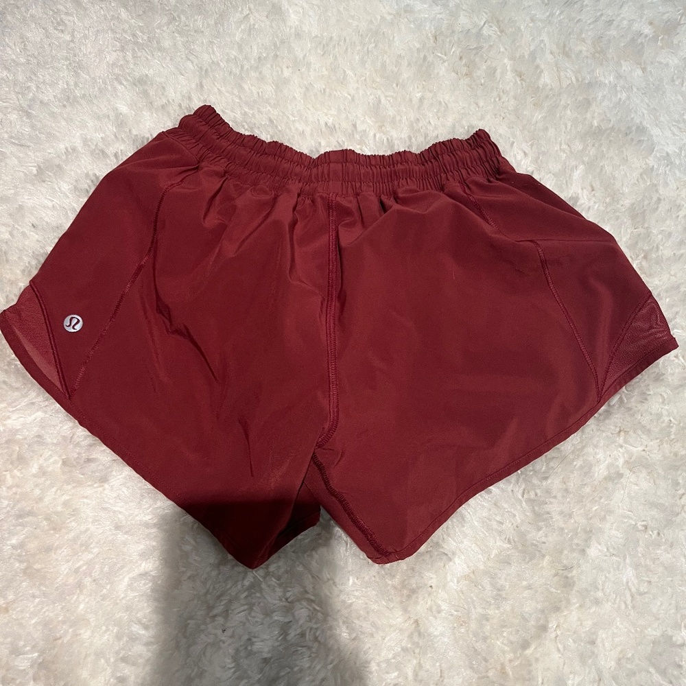 Lululemon Hotty Hot Shorts 4”